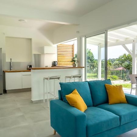 Superbe Appartement Avec Terrasse Vue Nature - Julyan House Petit-Bourg Exteriör bild