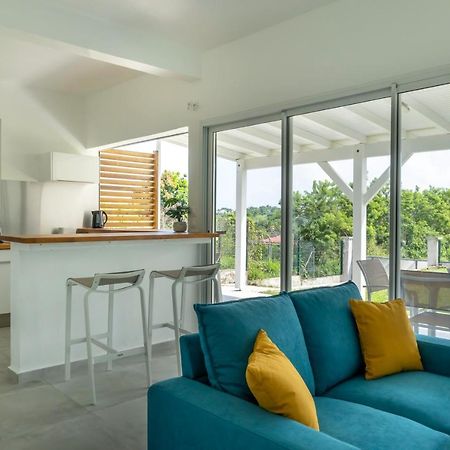 Superbe Appartement Avec Terrasse Vue Nature - Julyan House Petit-Bourg Exteriör bild