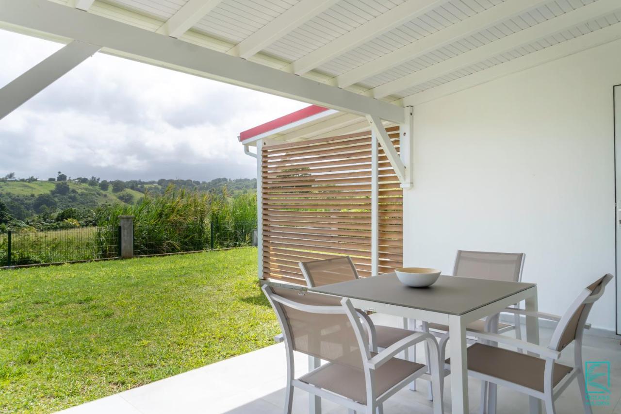 Superbe Appartement Avec Terrasse Vue Nature - Julyan House Petit-Bourg Exteriör bild